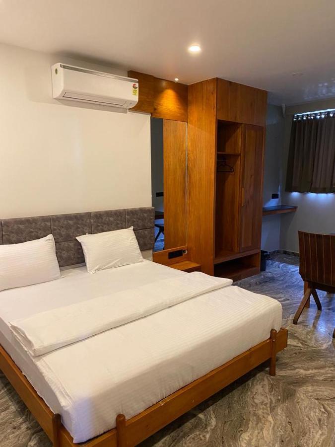 Luxe Inn Kannur Exterior photo